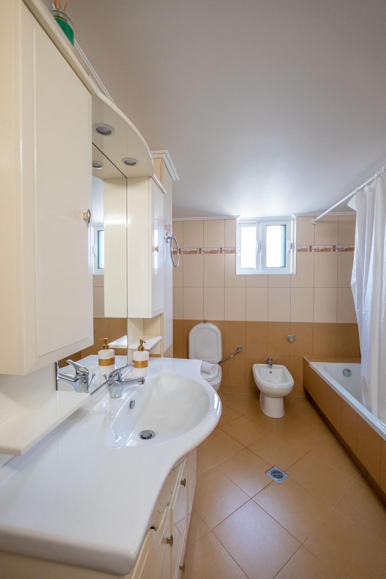Philoxenia Apartments Saranda Екстериор снимка