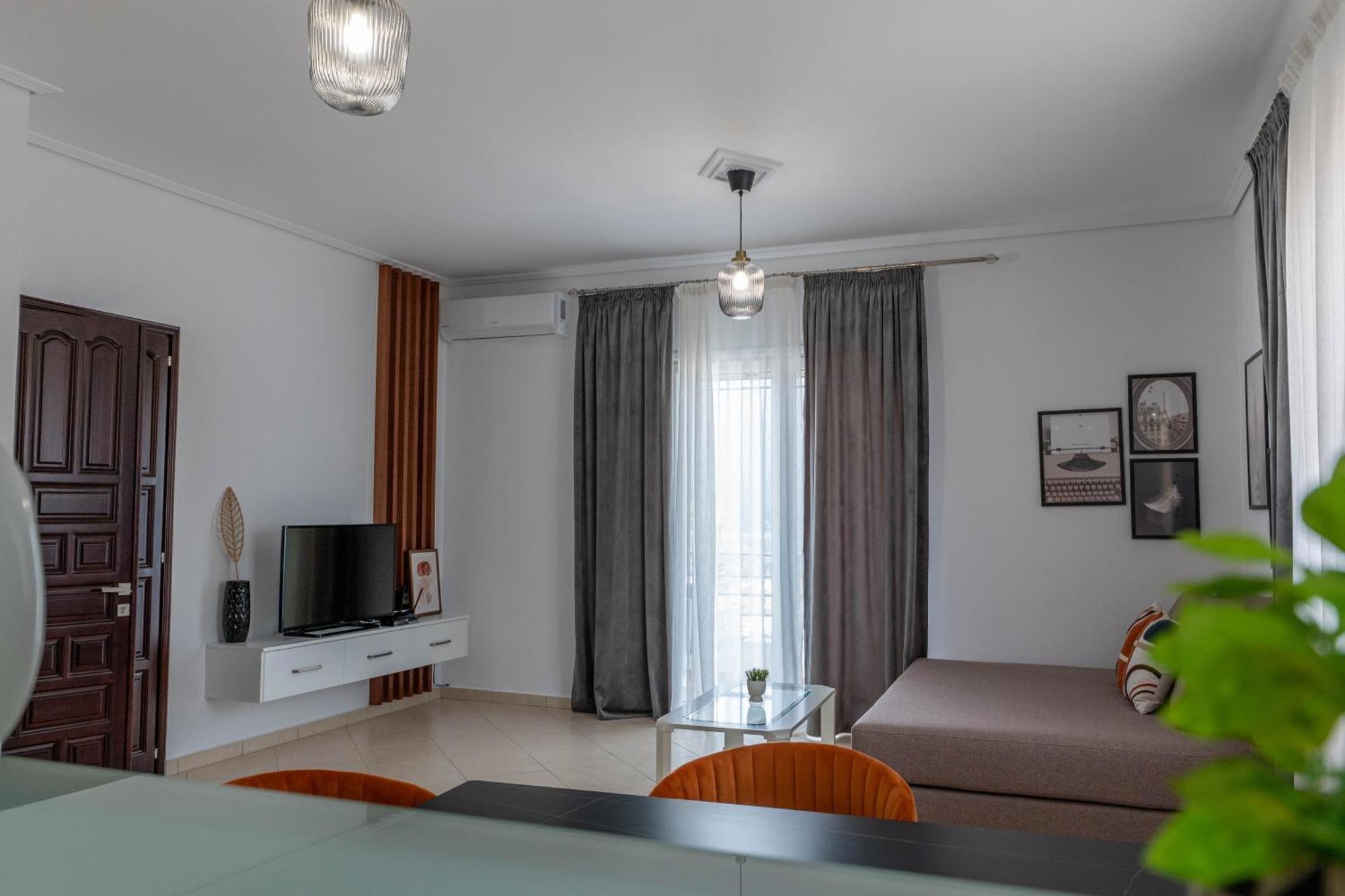 Philoxenia Apartments Saranda Екстериор снимка